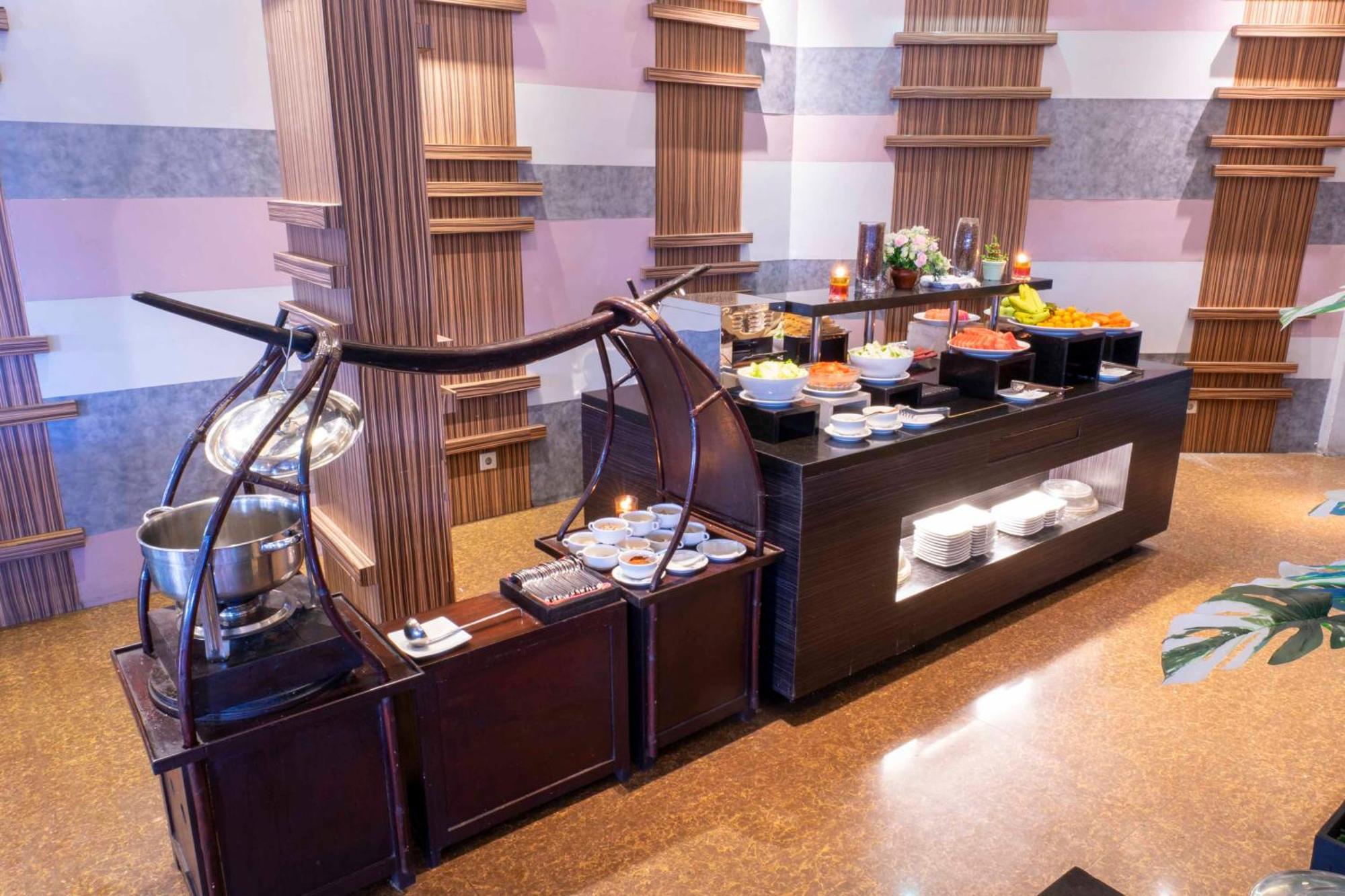 Solaris Hotel Malang Kültér fotó