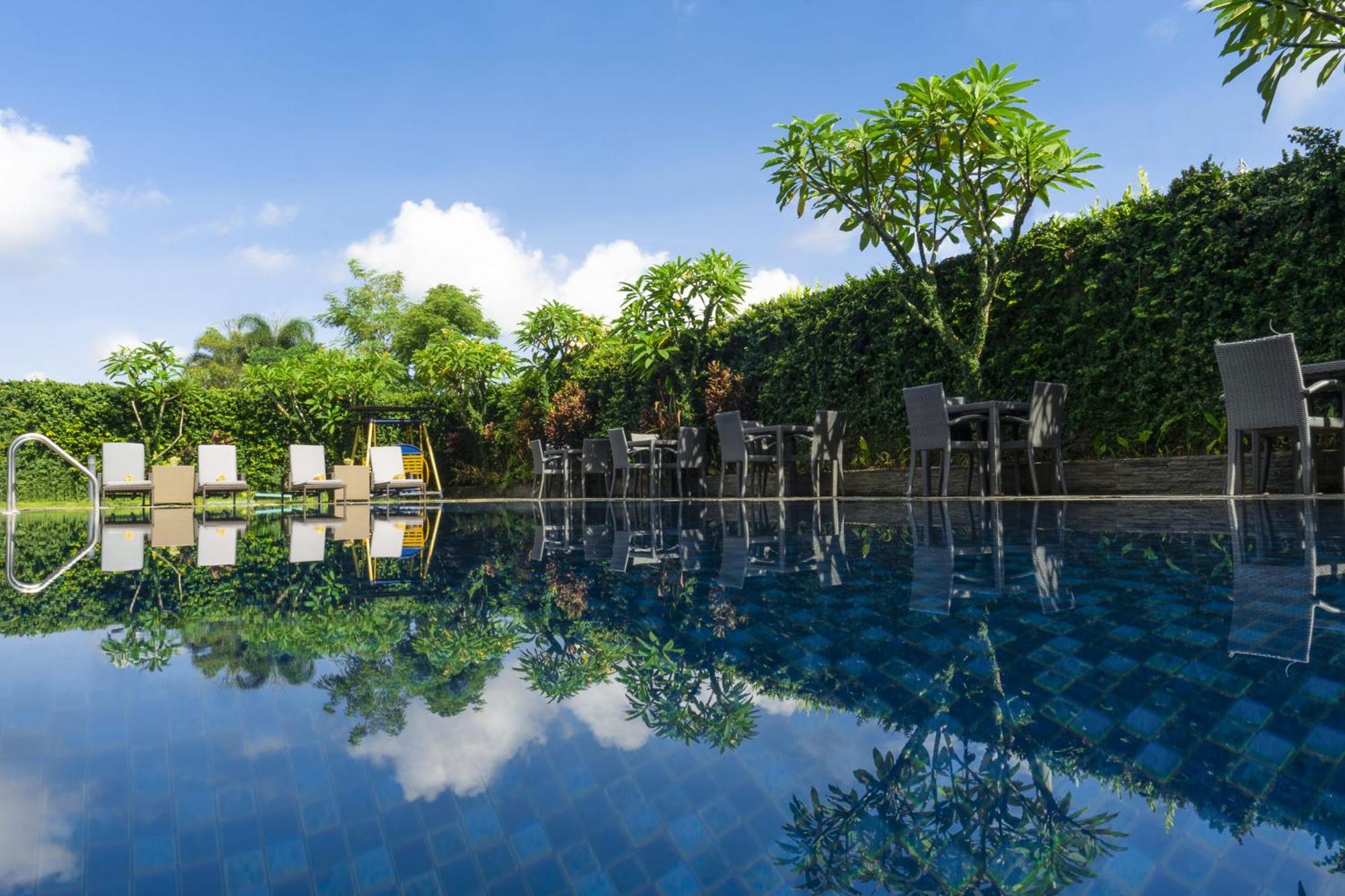 Solaris Hotel Malang Kültér fotó