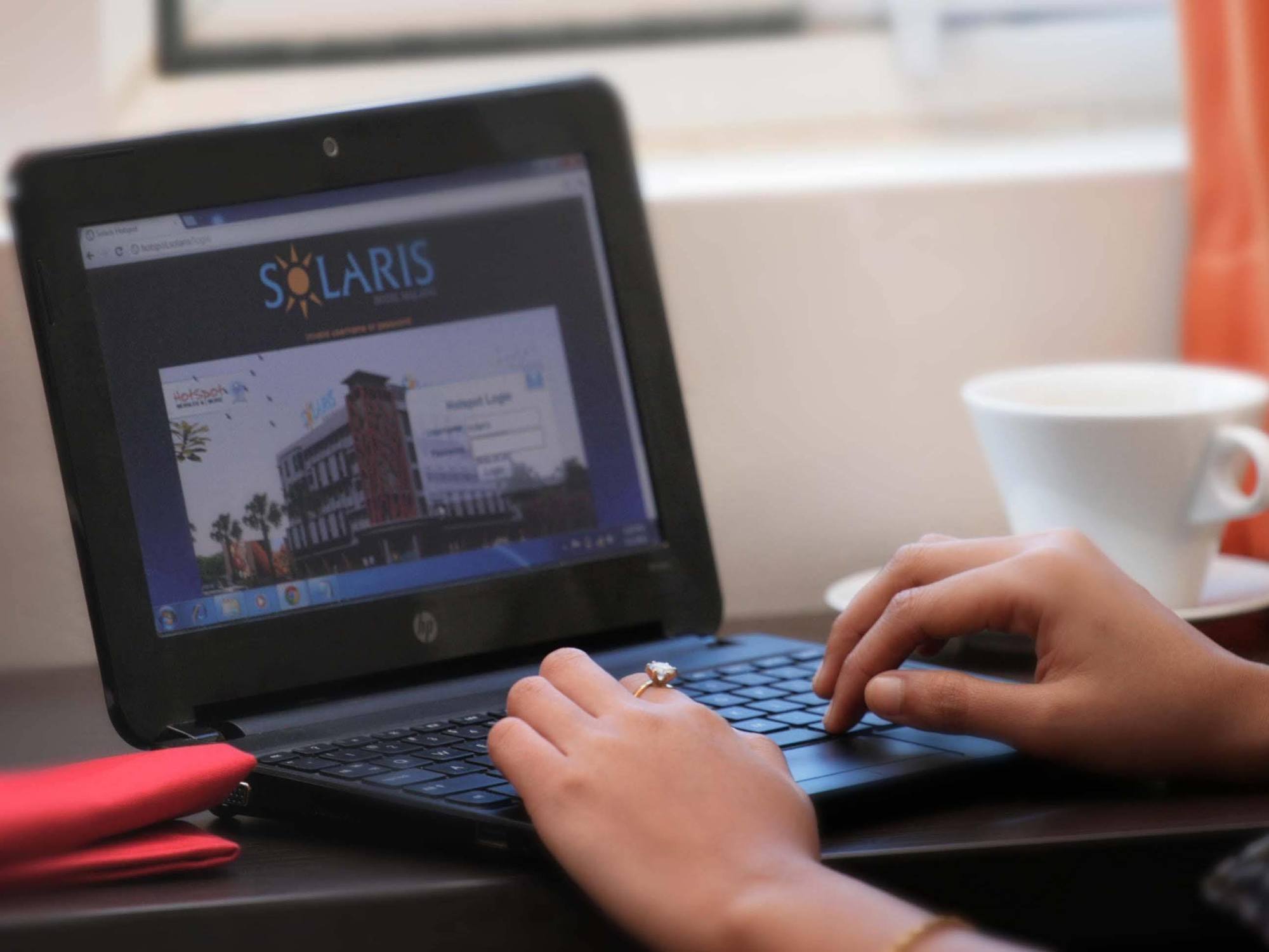 Solaris Hotel Malang Kültér fotó